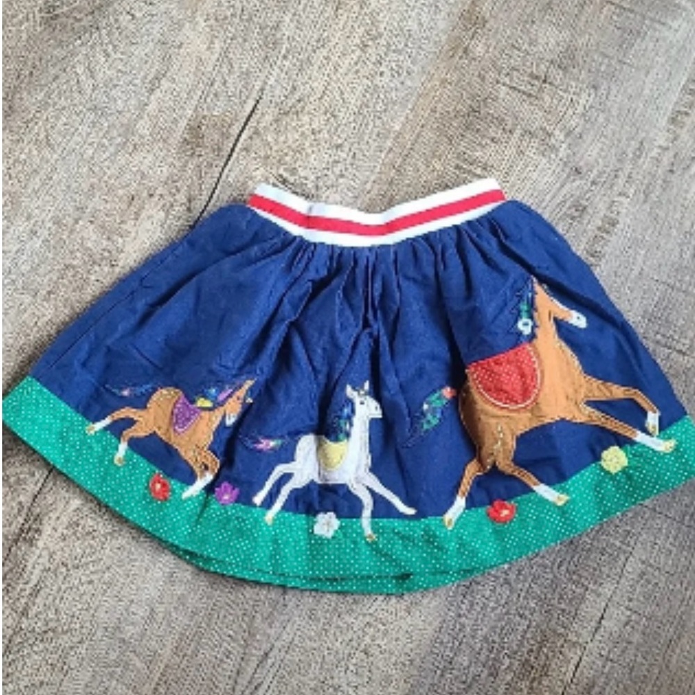 Adorable! Mini Boden horse full skirt